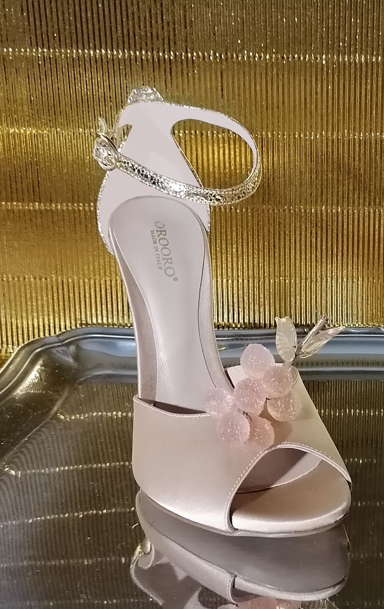 ART_B_1110_GoldLimitedEdition_Accessory