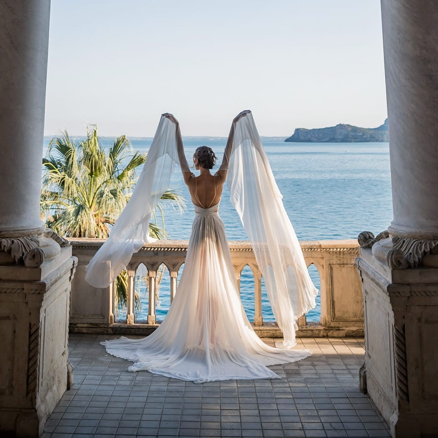 ASIA WEDDING NETWORK - OROORO LUXURY SHOES by the Designer Oronzo De Matteis of ASIA WEDDING NETWORK