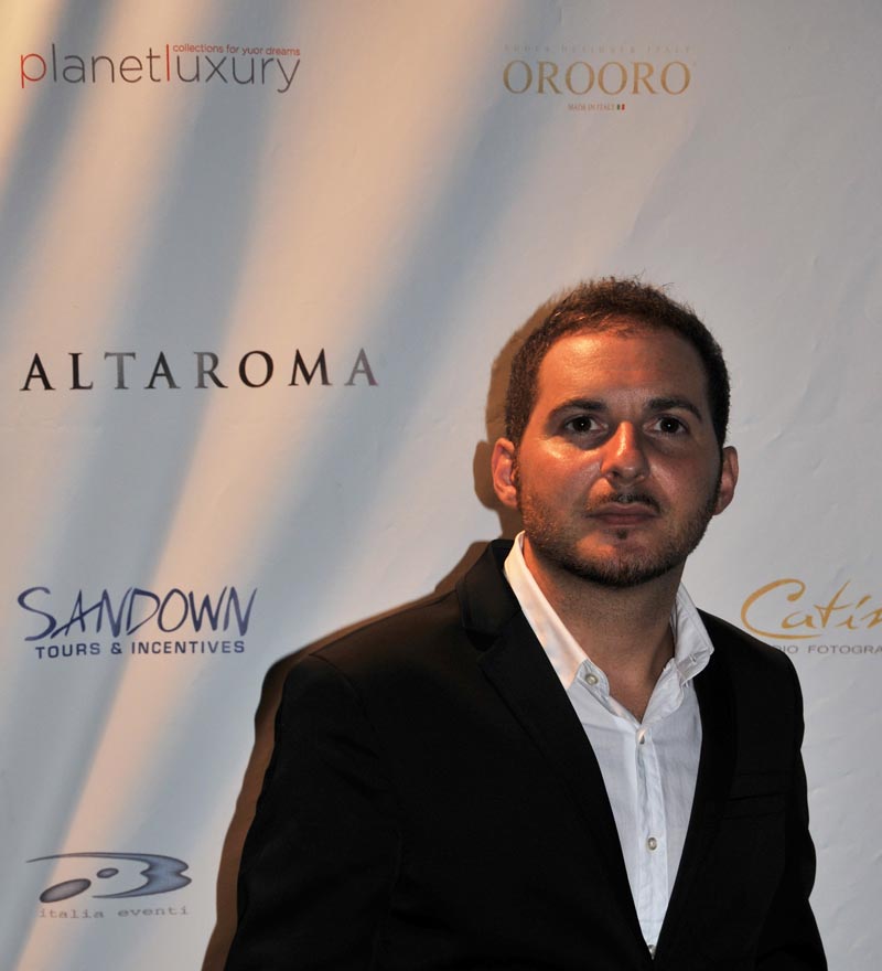 Il Brand delle calzature di lusso OROORO, sara' Partner della sfilata Roma Fahion White 2012 inserita nel calendario ufficiale di Alta Roma 