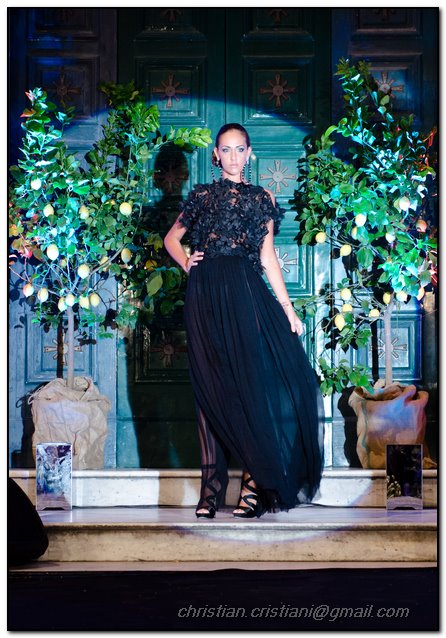 La TopModel DALILA in sandali OROORO Oronzo De Matteis   