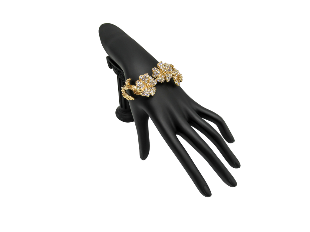 Bracciale Luce con pendente a fiore "Luminoso e delicatissimo" impreziosito da luminose e lucenti pietre swarovski.