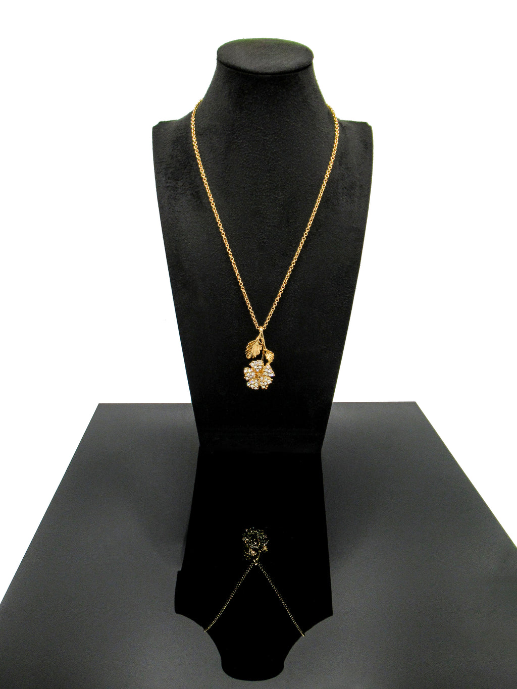 Collana Luce con pendente fiore impreziosito da swarovski