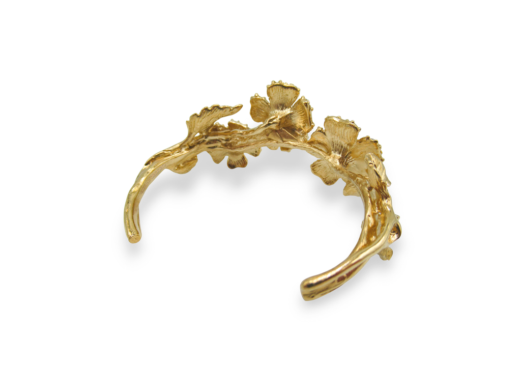 Bracciale Luce con pendente a fiore "Luminoso e delicatissimo" impreziosito da luminose e lucenti pietre swarovski.