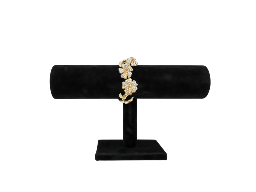 Bracciale Luce con pendente a fiore "Luminoso e delicatissimo" impreziosito da luminose e lucenti pietre swarovski.
