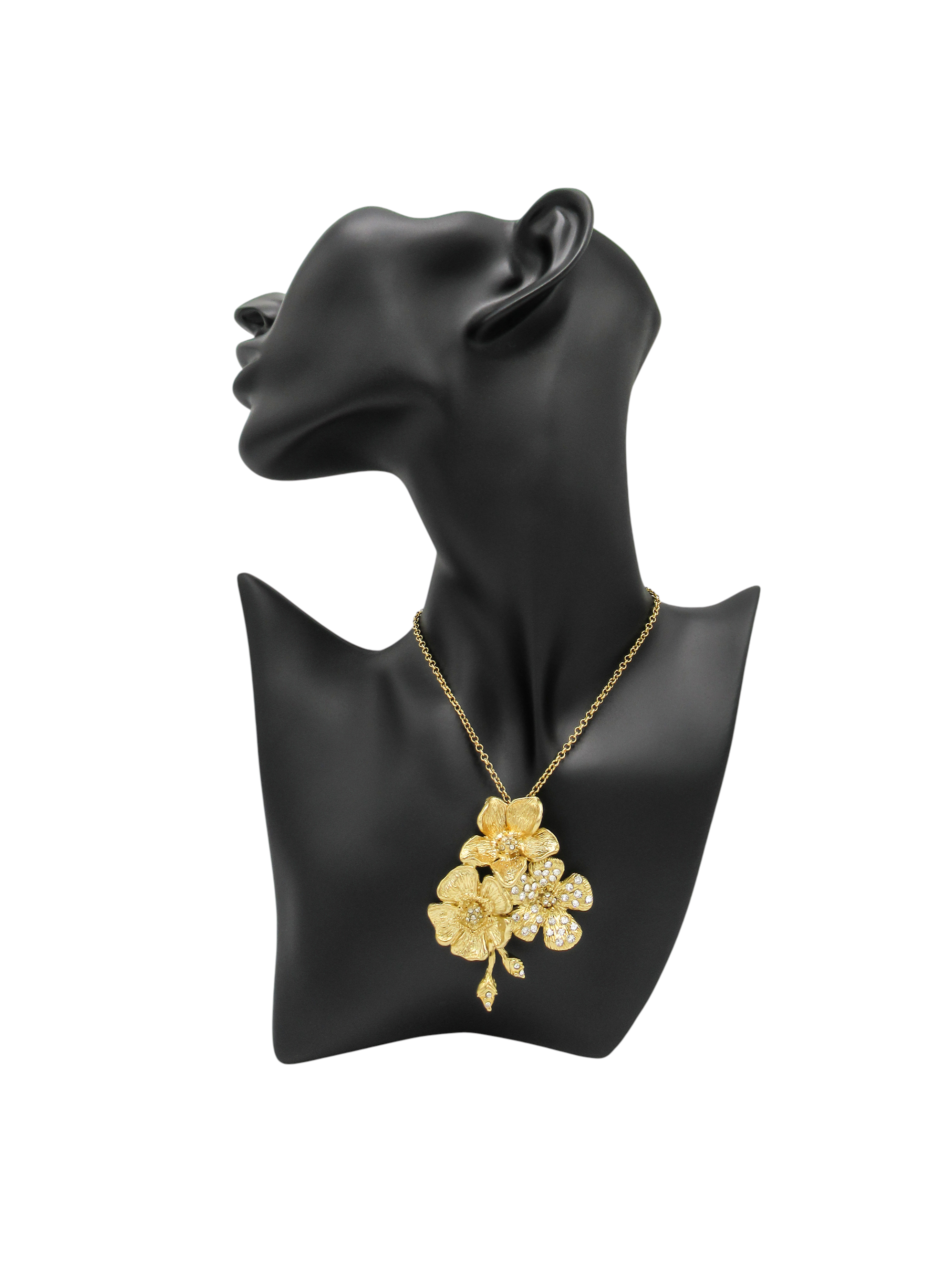 Collana Rose con pendente a tre Luminosi fiori impreziositi da swarovski