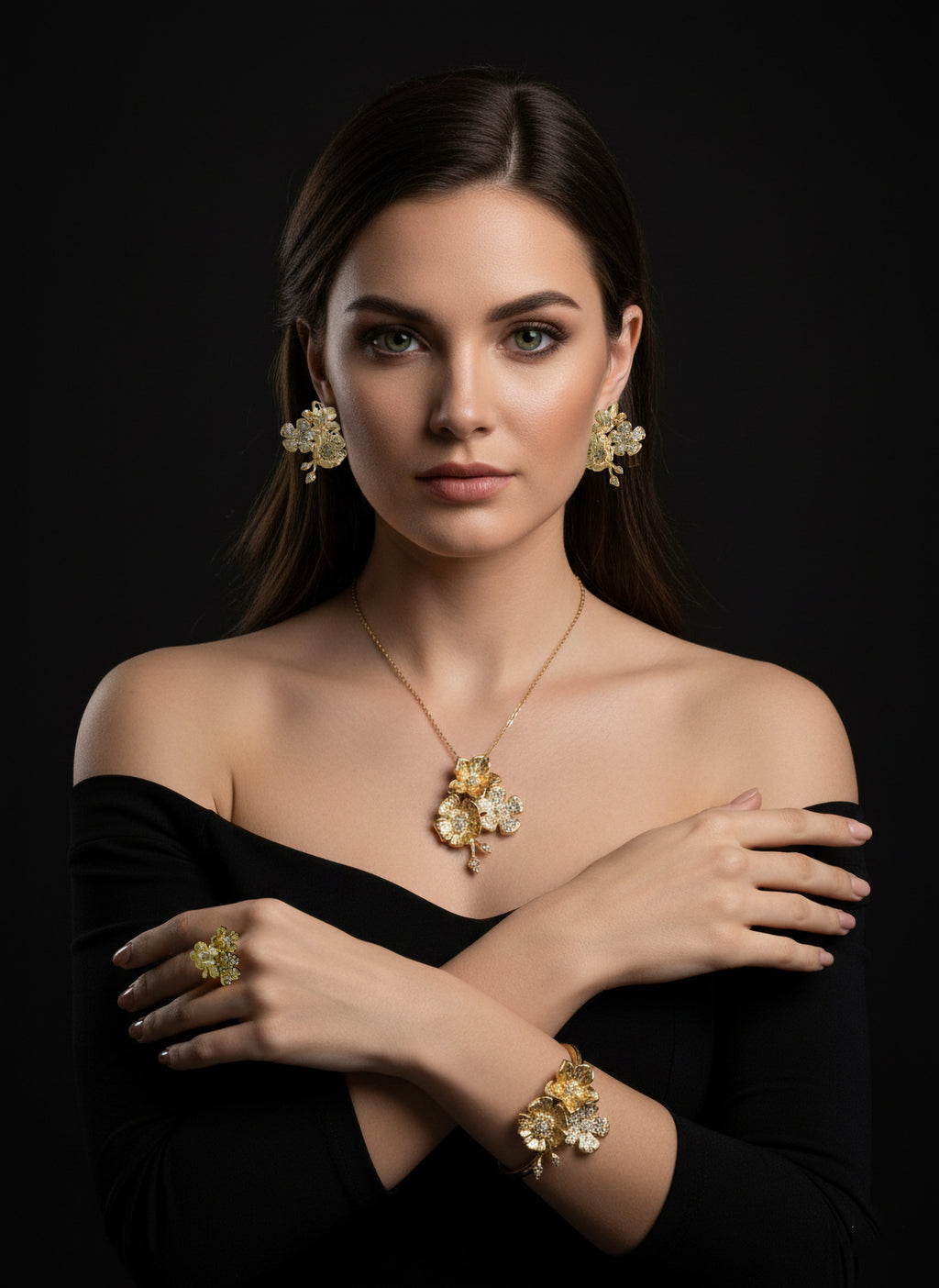Parure Rose con Pendenti a tre luminosi fiori, impreziositi da pietre swarovski